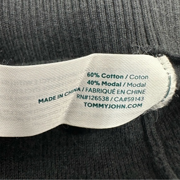 Tommy John Size Medium Black Loungewear Henley Sweater - Picture 9 of 13